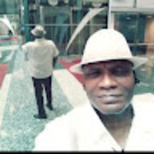 Meet your Posher, Jon-pierre